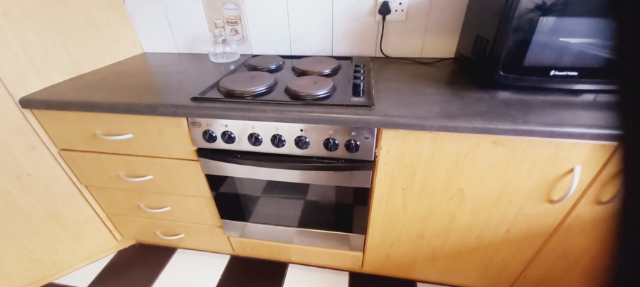 2 Bedroom Property for Sale in Humewood Eastern Cape